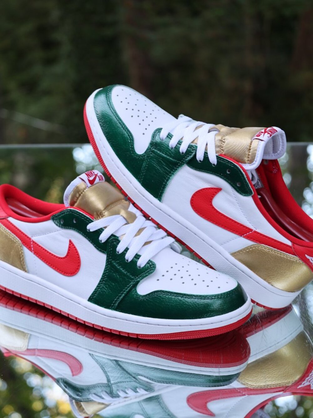Air Jordan 1 Retro Low OG Red Green Gold - Picture 7 of 15